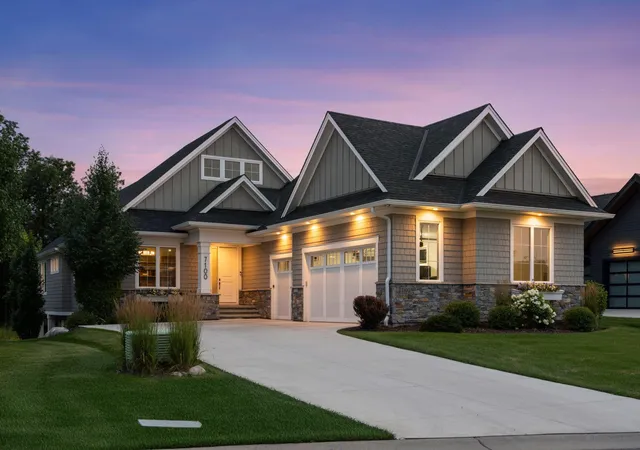 2nd image of 7100 Highland Ct, Eden Prairie, MN 55346 | MLS# 7112361