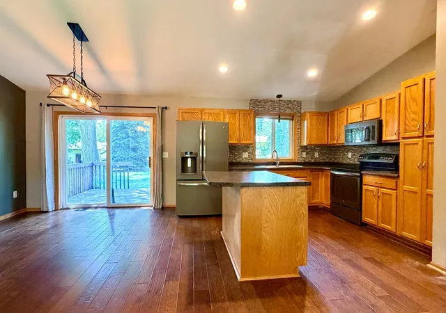 Photo 3 of Single family home for sale at 2110 Darling Ave E, Alexandria, MN 56308 | MLS# 7112392 | Listing updated on 2026-10-05