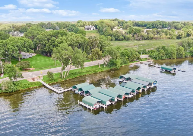 4th image of 1155 Heritage Ln, Wayzata, MN 55391 | MLS# 7112427