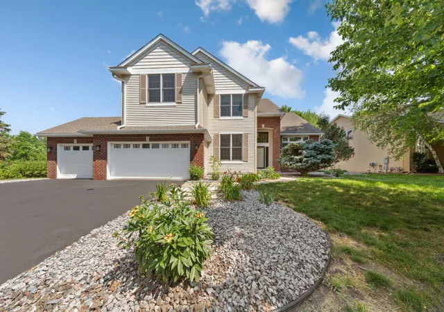 2nd image of 1517 Covington Ln, Saint Paul, MN 55122 | MLS# 7112445