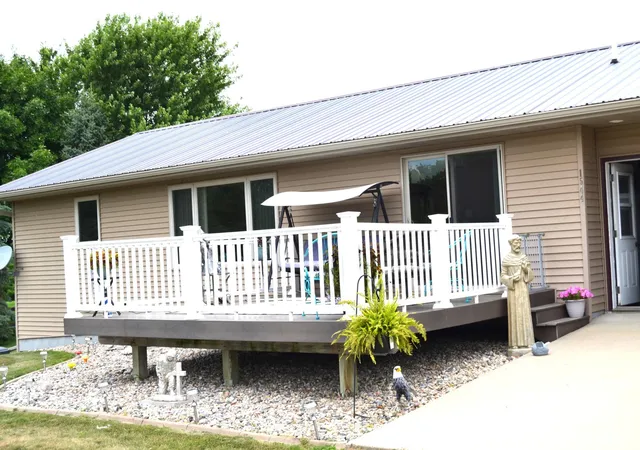 Photo 2 of Single family home for sale at 1544 Dickson Dr, Hendricks, MN 56136 | MLS# 7112447 | Listing updated on 2026-07-21