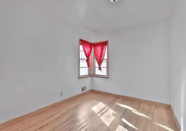 Photo 3 of Sale Pending at 4425 5th Street Ne, Minneapolis, MN 55421 | MLS# 7112453 | Listing updated on 2026-10-01