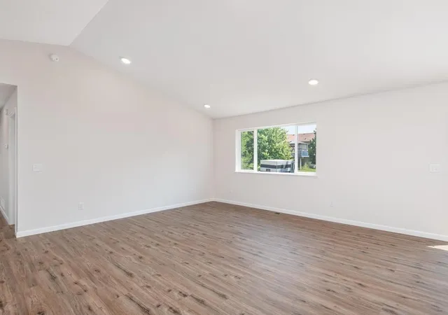 5th image of 4944 River Oaks Rd, Rockford, MN 55373 | MLS# 7112472