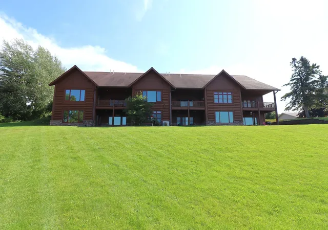 Photo 1 of Single family home for sale at 2729 Lake Shore Dr E #4, Ashland, WI 54806 | MLS# 7112514 | Listing updated on 2026-08-31