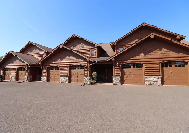 Photo 34 of Single family home for sale at 2729 Lake Shore Dr E #4, Ashland, WI 54806 | MLS# 7112514 | Listing updated on 2026-08-31