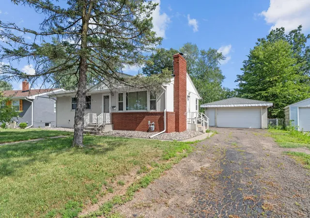 Photo 2 of Single family home for sale at 2168 Hawthorne Ave E, Saint Paul, MN 55119 | MLS# 7112529 | Listing updated on 2026-08-01