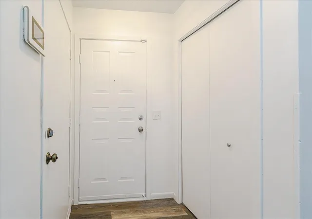 Photo 2 of Single family home for sale at 1712 Rio Loma Dr, Burnsville, MN 55337 | MLS# 7112542 | Listing updated on 2026-09-17