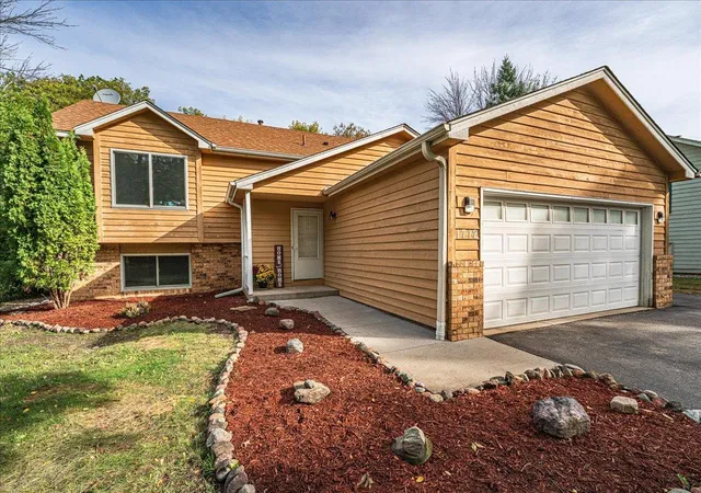 Photo 2 of Single family home for sale at 1712 Rio Loma Dr, Burnsville, MN 55337 | MLS# 7112542 | Listing updated on 2026-10-22