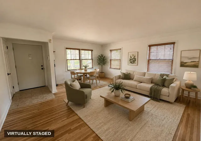 Photo 4 of Sale Pending at 1874 Hawthorne Ave E, Saint Paul, MN 55119 | MLS# 7112563 | Listing updated on 2026-10-15