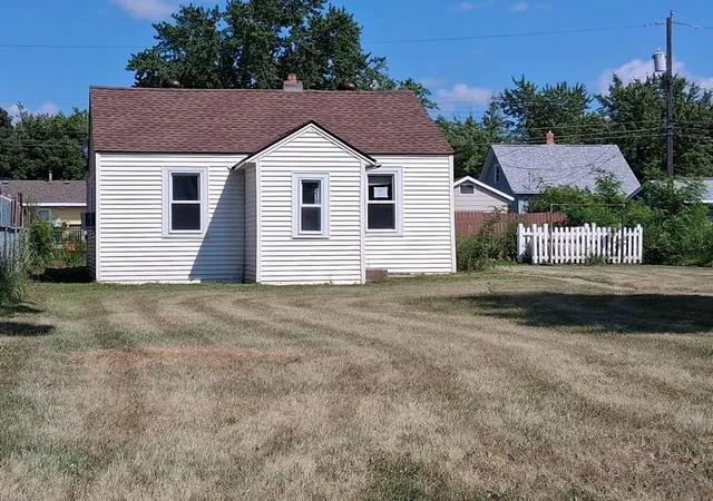 2nd image of 212 37th Ave N, Saint Cloud, MN 56303 | MLS# 7112566