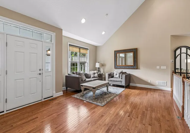 1st image of 1452 Steeplechase Ln, Eagan, MN 55122 | MLS# 7112576