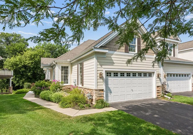 2nd image of 1452 Steeplechase Ln, Eagan, MN 55122 | MLS# 7112576