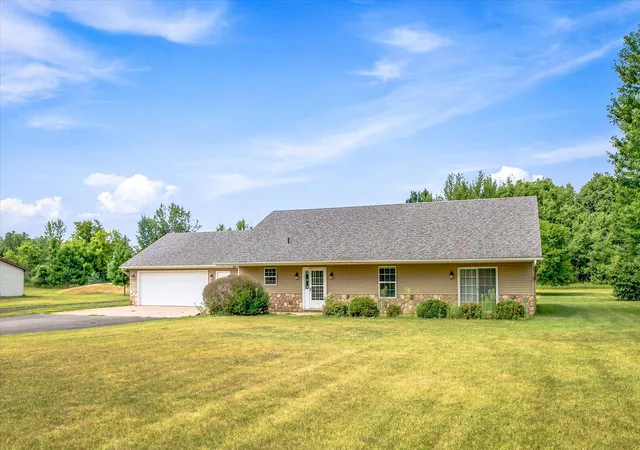 46th image of 2507 320th Ln Ne, Cambridge, MN 55008 | MLS# 7112593