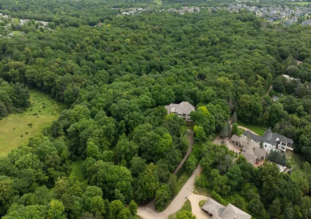 Photo 3 of Mansion for sale at 9991 Dell Rd, Eden Prairie, MN 55347 | MLS# 7112617 | Listing updated on 2026-07-31