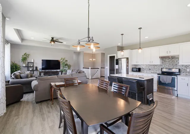 Photo 3 of Single family home for sale at 820 Fieldcrest Dr, Mankato, MN 56001 | MLS# 7112632 | Listing updated on 2026-09-22
