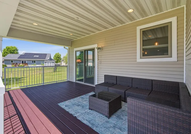 Photo 3 of Single family home for sale at 820 Fieldcrest Dr, Mankato, MN 56001 | MLS# 7112632 | Listing updated on 2026-09-25