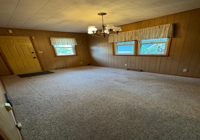 Photo 2 of Single family home for sale at 1409 6th Avenue Nw, Austin, MN 55912 | MLS# 7112712 | Listing updated on 2026-09-14
