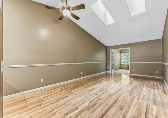 Photo 3 of Single family home for sale at 901 Oakwood Hts Cir #7, Saint Paul, MN 55123 | MLS# 7112714 | Listing updated on 2026-08-19