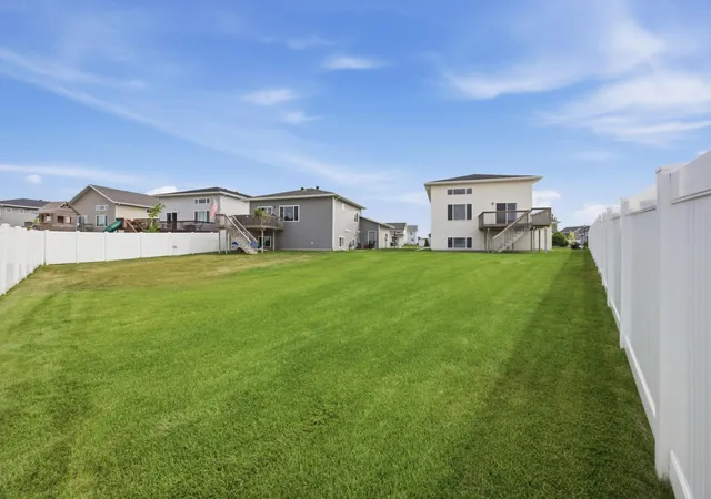 Photo 3 of Single family home for sale at 810 Albert Dr W, West Fargo, ND 58078 | MLS# 7112723 | Listing updated on 2026-09-24