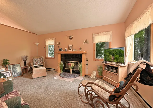 Photo 3 of Single family home for sale at 11284 W Splithand Rd, Grand Rapids, MN 55744 | MLS# 7112737 | Listing updated on 2026-08-20