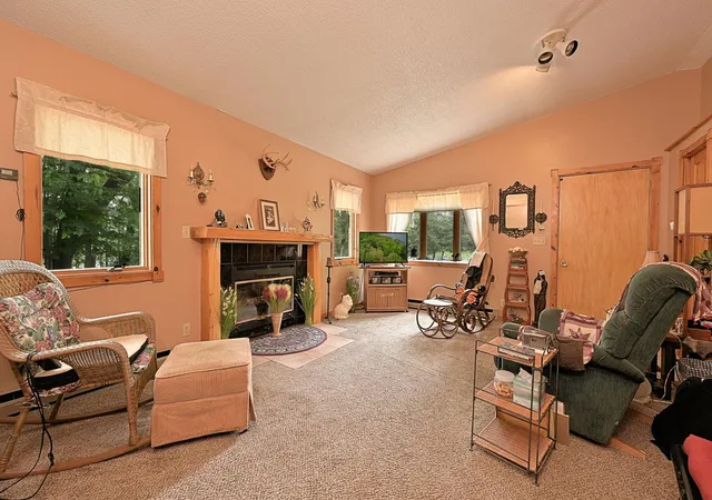 Photo 3 of Single family home for sale at 11284 W Splithand Rd, Grand Rapids, MN 55744 | MLS# 7112737 | Listing updated on 2026-08-20