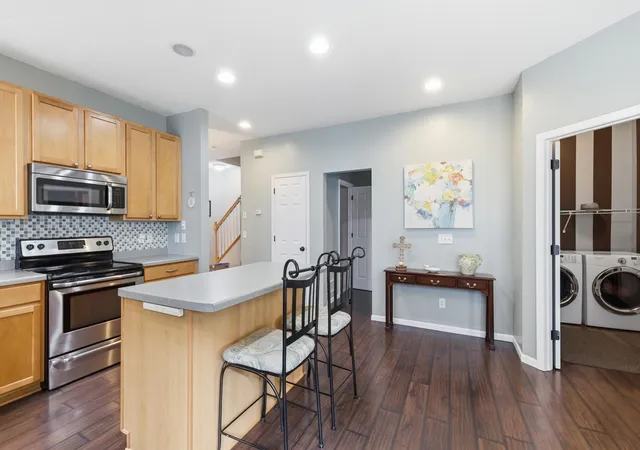 Photo 4 of Single family home for sale at 9767 Gable Dr, Eden Prairie, MN 55347 | MLS# 7112746 | Listing updated on 2026-09-23