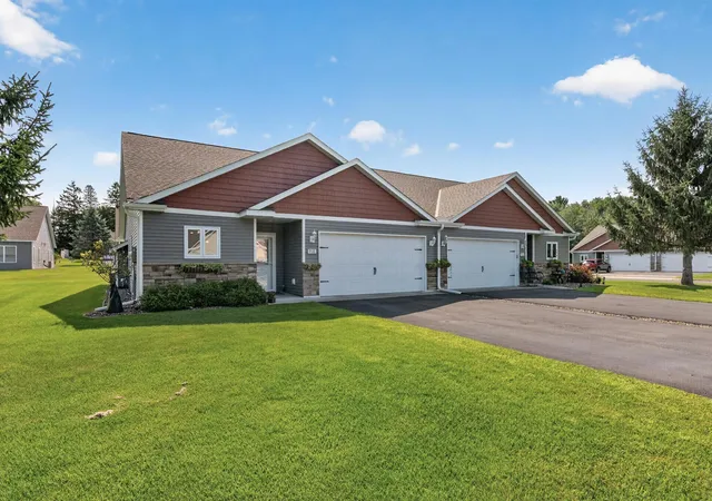 Single family home for sale at 918 Gable St, Taylors Falls, MN 55084 | MLS# 7112748