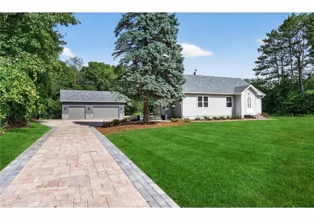 Photo 1 of Single family home for sale at 4407 Crosstown Blvd Ne, Andover, MN 55304 | MLS# 7112750 | Listing updated on 2026-10-22