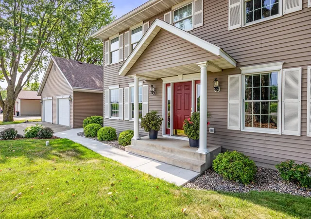 Photo 2 of Single family home for sale at 71750 Csah 18, Dassel, MN 55325 | MLS# 7112755 | Listing updated on 2026-10-20