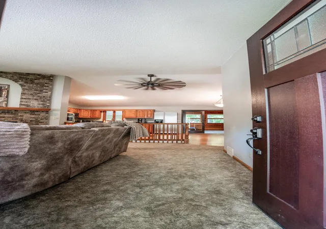Photo 3 of Sale Pending at 905 Johanna Ave, Willmar, MN 56201 | MLS# 7112776 | Listing updated on 2026-08-15