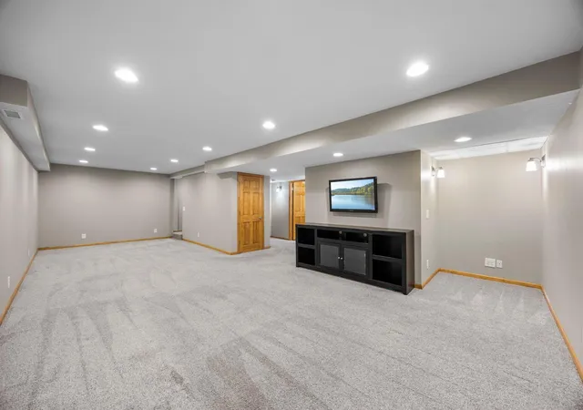 3rd image of 10390 64Th St Ne, Albertville, MN 55301 | MLS# 7112794