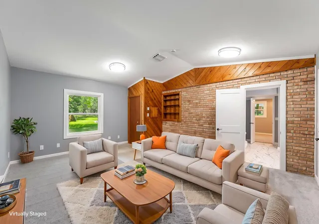 Photo 4 of Single family home for sale at 300 Viking Dr, Mankato, MN 56001 | MLS# 7112800 | Listing updated on 2026-10-01