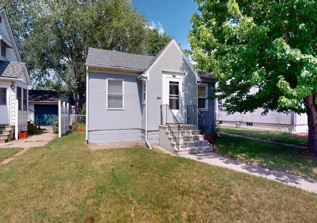 1st image of 2907 South Ave, La Crosse, WI 54601 | MLS# 7112812
