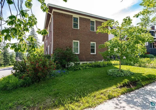 5th image of 1529 E 5th St, Duluth, MN 55812