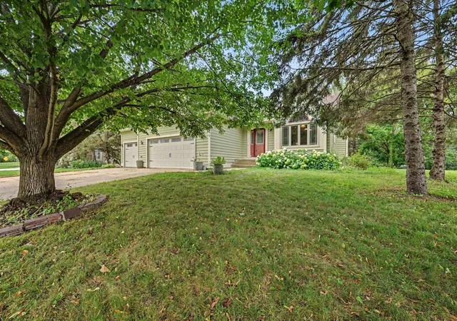 1st image of 240 Woodridge Ln, Circle Pines, MN 55014 | MLS# 7112823