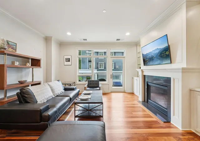 4th image of 875 Lake St N #212, Wayzata, MN 55391 | MLS# 7112833