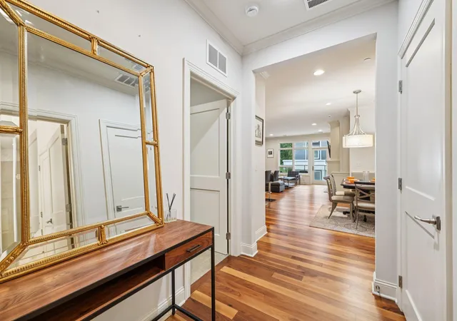 5th image of 875 Lake St N #212, Wayzata, MN 55391 | MLS# 7112833
