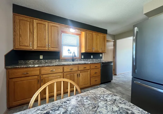 4th image of 610 E 2Nd St, Graceville, MN 56240 | MLS# 7112846