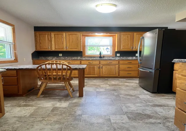 5th image of 610 E 2Nd St, Graceville, MN 56240 | MLS# 7112846
