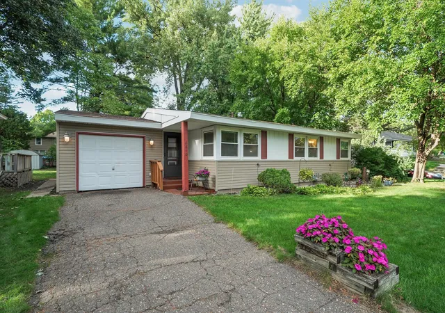 Photo 1 of Single family home for sale at 6810 W 23rd Street, Minneapolis, MN 55426 | MLS# 7112853 | Listing updated on 2026-10-08