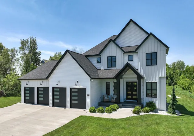 2nd image of S8908 Chestnut Rd, Eau Claire, WI 54701 | MLS# 7112866
