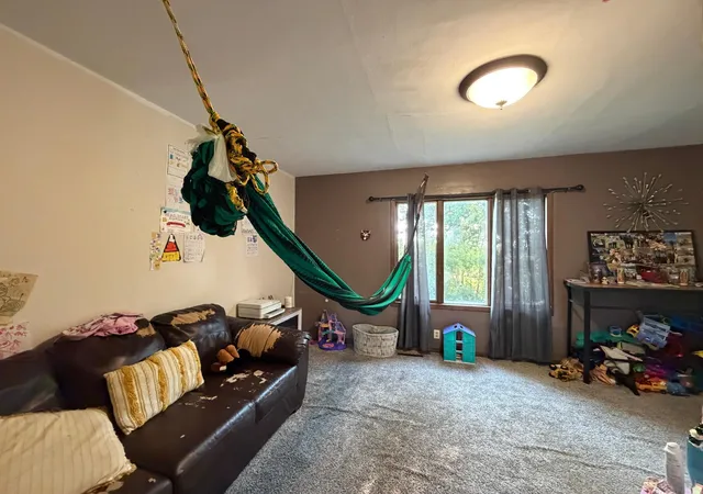 Photo 3 of Single family home for sale at 194 40th Avenue, Hills, MN 56138 | MLS# 7112869 | Listing updated on 2026-07-22