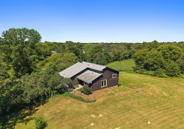 2nd image of 21300 County Road 30, Hamel, MN 55340 | MLS# 7112870