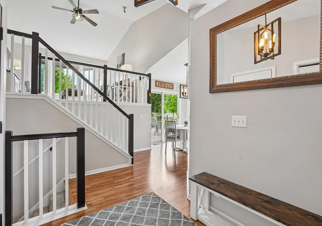 2nd image of 17134 Woodview Ct Se, Prior Lake, MN 55372 | MLS# 7112873