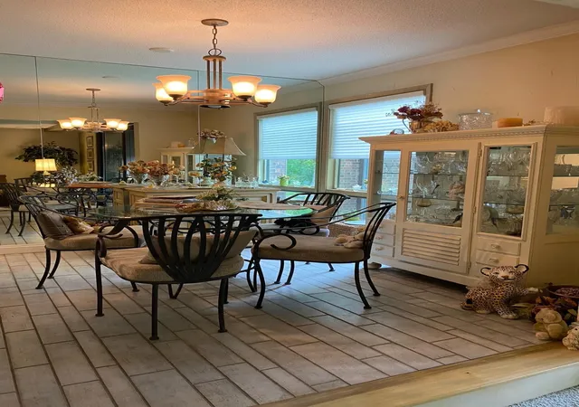 Photo 3 of Condo for sale at 6075 Lincoln Dr #201, Minneapolis, MN 55436 | MLS# 7112913 | Listing updated on 2026-07-21