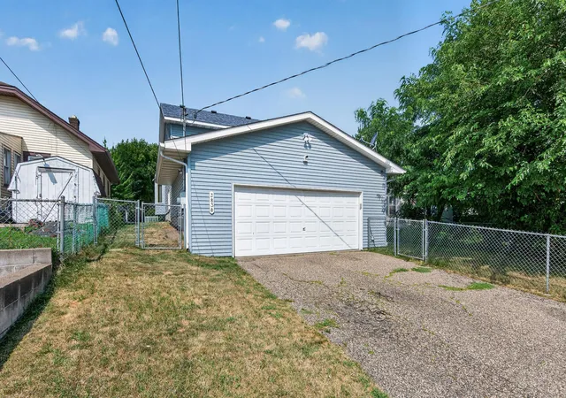Photo 30 of Sale Pending at 3838 Dupont Ave N, Minneapolis, MN 55412 | MLS# 7112925 | Listing updated on 2026-08-17