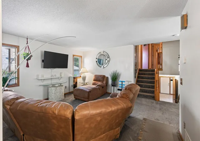 Photo 4 of Sale Pending at 3838 Dupont Ave N, Minneapolis, MN 55412 | MLS# 7112925 | Listing updated on 2026-08-17