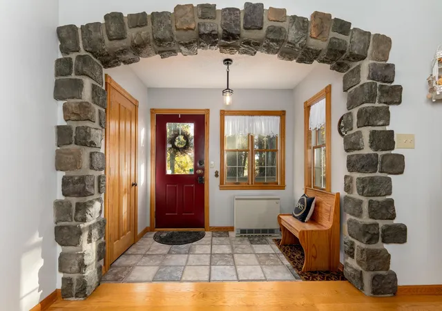 2nd image of 6322 Highland Scenic Rd, Baxter, MN 56425 | MLS# 7112944