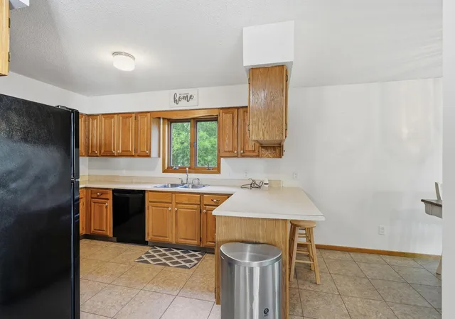 Photo 4 of Single family home for sale at 707 Washington Ave, Crookston, MN 56716 | MLS# 7112947 | Listing updated on 2026-08-27