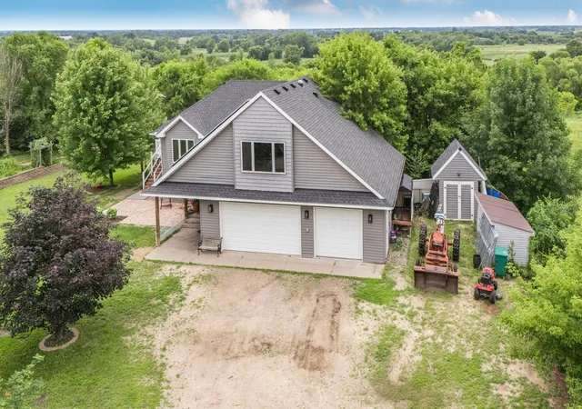 1st image of 33381 743rd Ave, South Haven, MN 55382 | MLS# 7112954